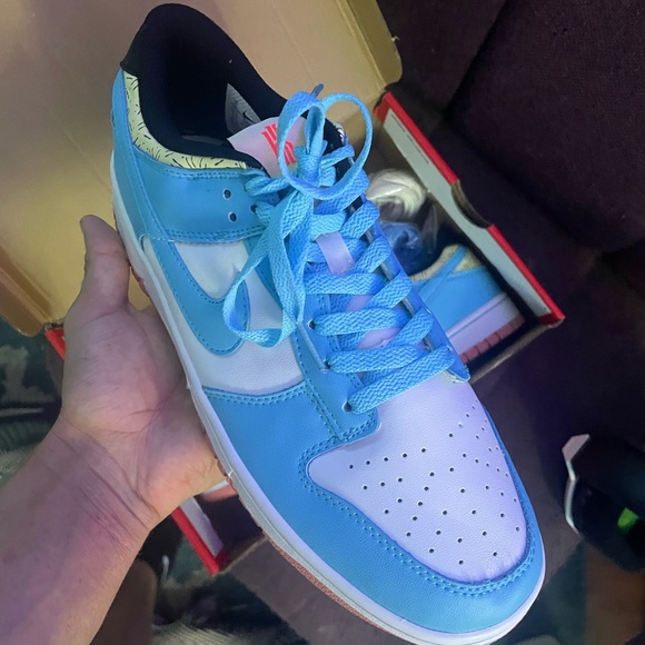 Nike Dunk x Kyrie Irving - Picture 4 of 5